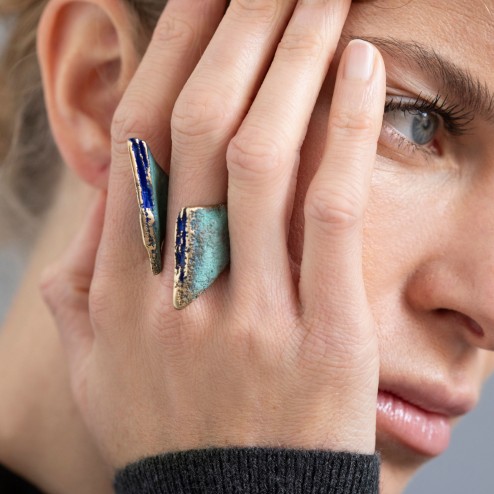 ASYMMETRICAL RING AL VIENTO