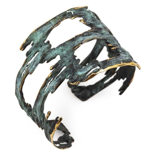 Bronze bracelet from "Aire...